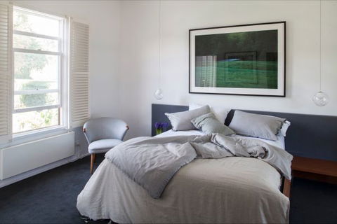 Flop House - Coogee Beach Accommodation 3