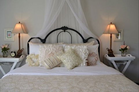 Garden Cottage B And B - Coogee Beach Accommodation 0