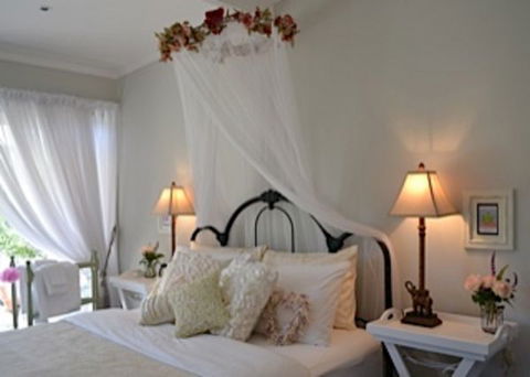 Garden Cottage B And B - Coogee Beach Accommodation 3