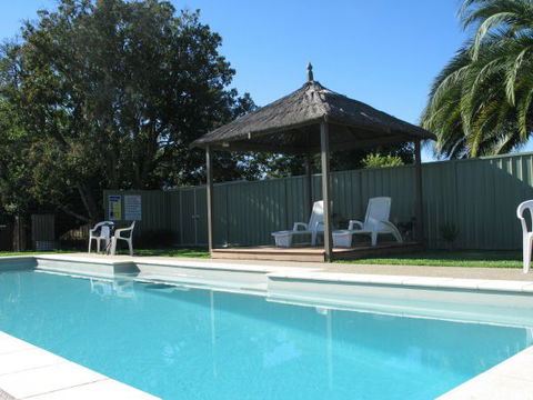 Golden Chain Wine Village Motor Inn - Coogee Beach Accommodation 0