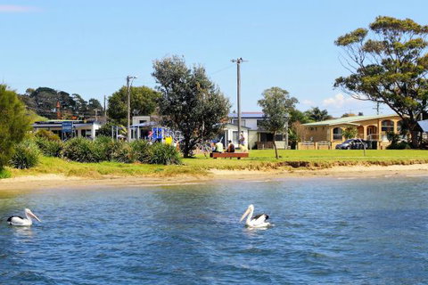 Greenwell Point House - Coogee Beach Accommodation 0