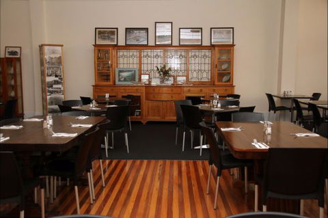 Hotel Corones Charleville - Coogee Beach Accommodation 5