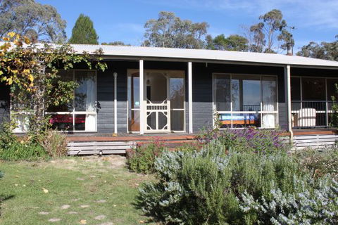 L'Oliveraie - Coogee Beach Accommodation 0