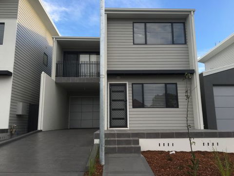 Lambton Road - Coogee Beach Accommodation 0