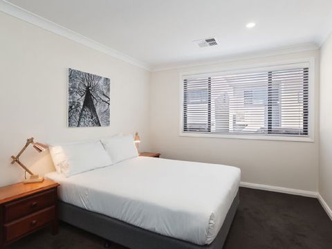 Lambton Road - Coogee Beach Accommodation 1