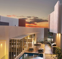 The Frames - Luxury Riverland Accommodation - Coogee Beach Accommodation