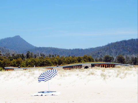 Malibu On The Beach - Coogee Beach Accommodation 0