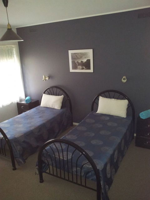 Melaleuca Grove Holiday Units & Motor Inn - Coogee Beach Accommodation 3