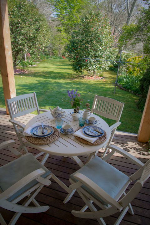 Mrs Simpson Cottage At Norala Garden - Coogee Beach Accommodation 3