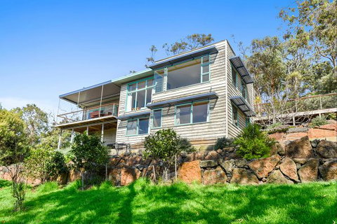 Nature's Edge At Kennett - Coogee Beach Accommodation 0