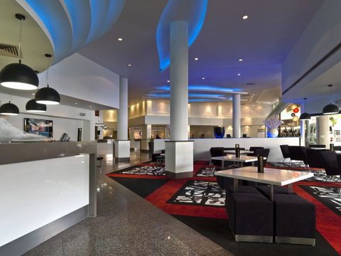 Novotel Surfers Paradise - Coogee Beach Accommodation 2