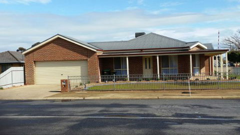 Numurkah Apartments - The Miekleljohn - Coogee Beach Accommodation 3