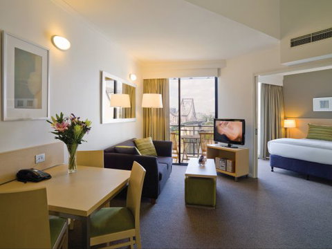 Oakwood Hotel And Apartments Brisbane - Coogee Beach Accommodation 4