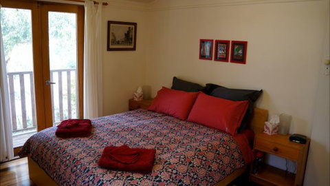 Oakhill Cottage - Coogee Beach Accommodation 3