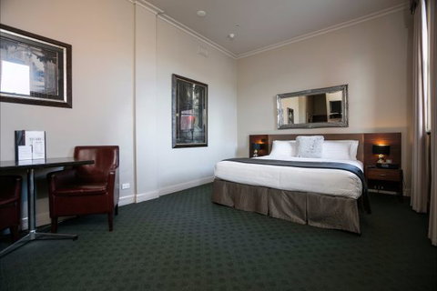 Oscar's Hotel And Cafe Bar - Coogee Beach Accommodation 5
