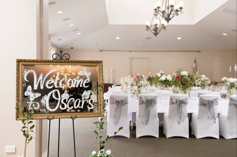 Oscar's Hotel And Cafe Bar - Coogee Beach Accommodation 6