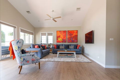 Our Place At Bright - Coogee Beach Accommodation 0