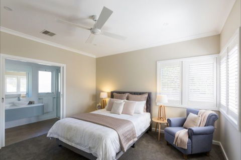 Our Place At Bright - Coogee Beach Accommodation 1