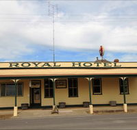 Royal Hotel Snake Valley - Coogee Beach Accommodation