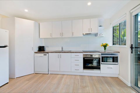 Salt Breeze - Coogee Beach Accommodation 8