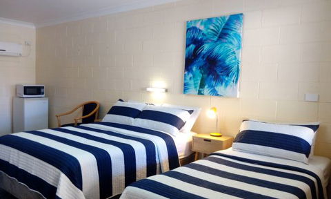 Sail Inn - Yeppoon - Coogee Beach Accommodation 3