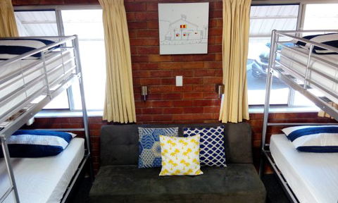Sail Inn - Yeppoon - Coogee Beach Accommodation 7