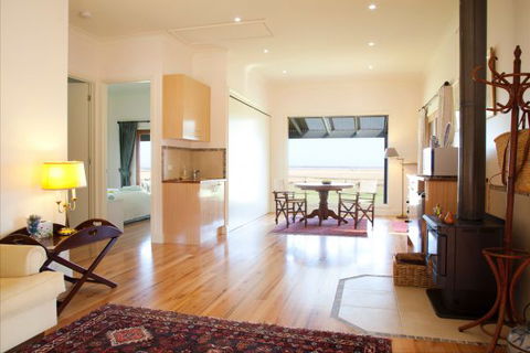 Sanctuary@Waratah - Coogee Beach Accommodation 2