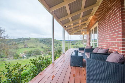 Shearer's Hill - Luxury Farm Stay - Coogee Beach Accommodation 6