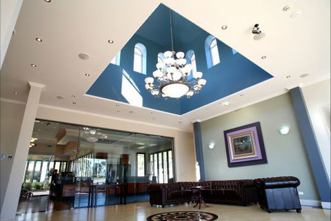 Shangri La Gardens Motel And Function Centre - Coogee Beach Accommodation 2