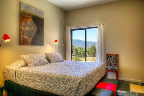 Spring Spur Stay - Coogee Beach Accommodation 2