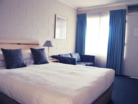 Sunrise Devonport - Coogee Beach Accommodation 1