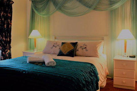 Sundial Holiday Apartments - Coogee Beach Accommodation 2