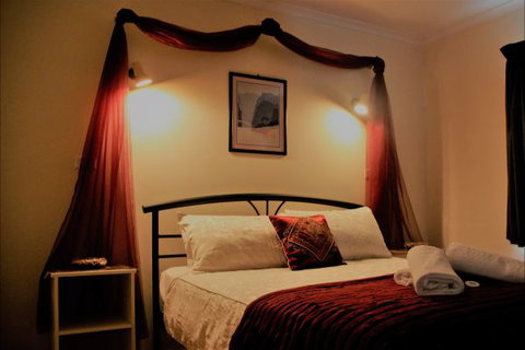 Sundial Holiday Apartments - Coogee Beach Accommodation 3