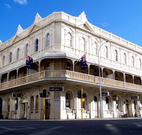 The Melbourne Hotel - Coogee Beach Accommodation