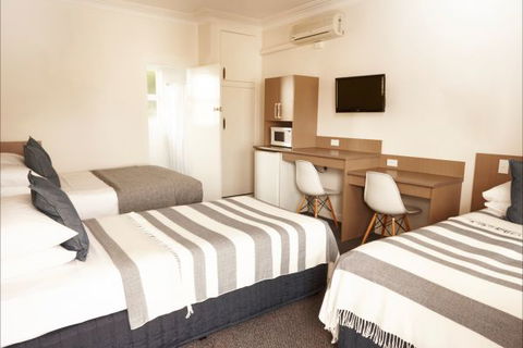 The Sails Motel - Coogee Beach Accommodation 3