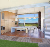 The Longhouse Pokolbin - Coogee Beach Accommodation