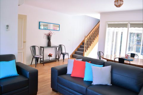 Turner Terrace - Coogee Beach Accommodation 1