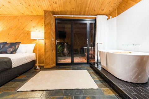 Waterfall Springs Retreat And Wildlife Sanctuary - Coogee Beach Accommodation 5
