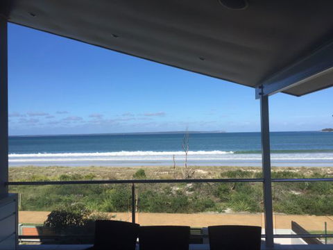 Water Front Dream - Vincentia Jervis Bay - Coogee Beach Accommodation 0