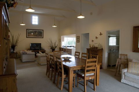 Wood Duck Cottages - Coogee Beach Accommodation 7