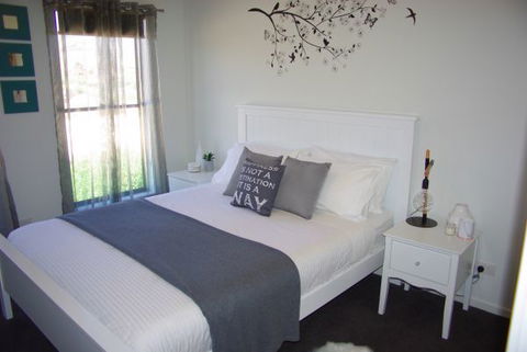 Yalooka Farm - Coogee Beach Accommodation 1