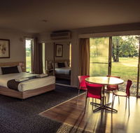 Yowani Country Club - Coogee Beach Accommodation