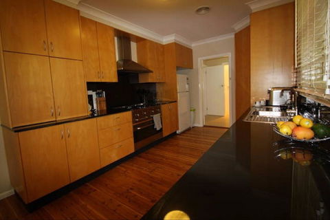 4 On Green - Coogee Beach Accommodation 0