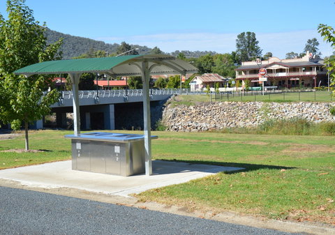 Adelong Golden Gully Caravan Park - Coogee Beach Accommodation 2