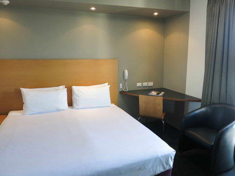 Arts Hotel Sydney - Coogee Beach Accommodation 1