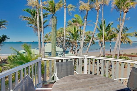 Beachfront Zilzie Holiday Home And Cottage - Coogee Beach Accommodation 3