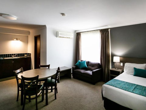Best Western Plus Ambassador Orange - Coogee Beach Accommodation 4