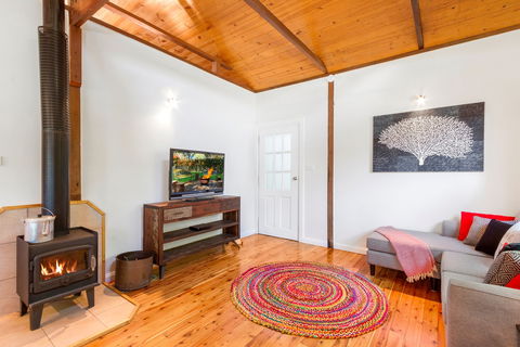 Blue Apple Lodge - Coogee Beach Accommodation 1