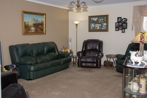 Chrissie's Palace - Coogee Beach Accommodation 6