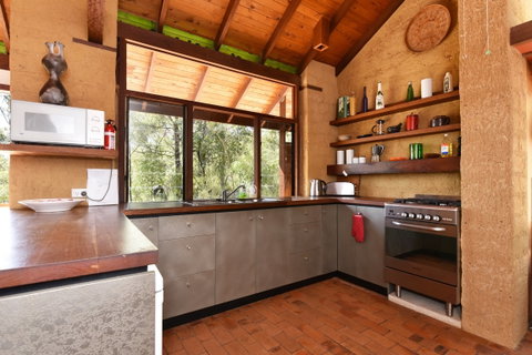 Corymbia - Coogee Beach Accommodation 1
